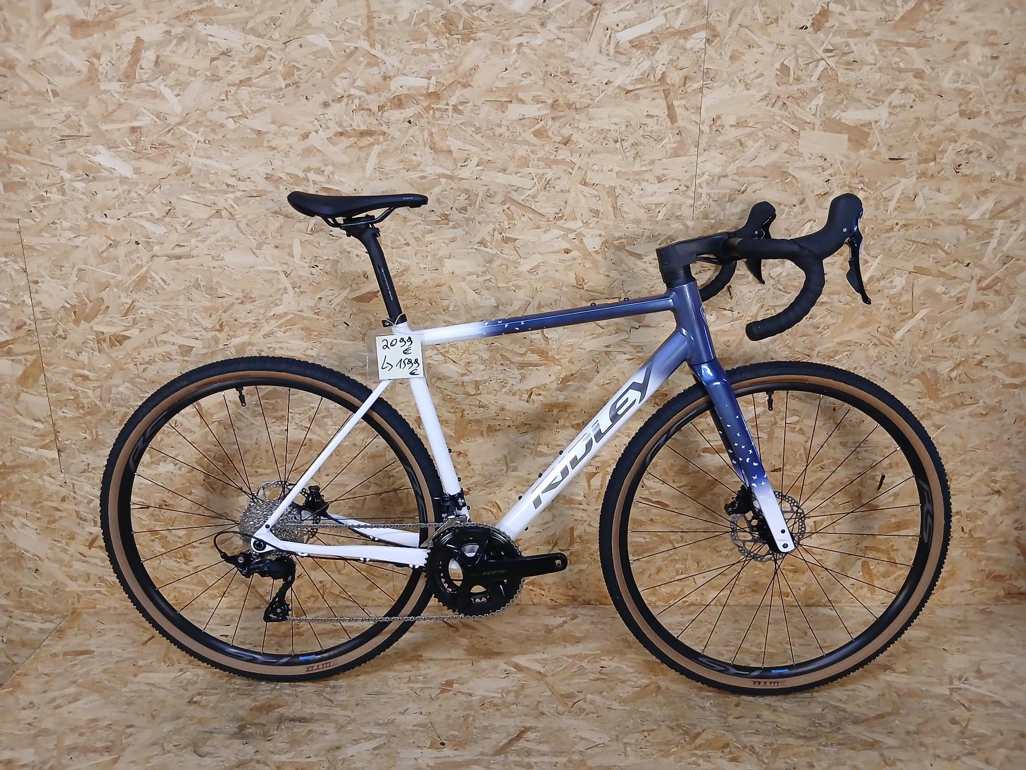 Tomorrowland x Ridley Grifn A – Image 2